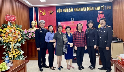 Viện KSND quận Nam Từ Liêm và huyện Đông Anh gặp mặt các cán bộ hưu trí...